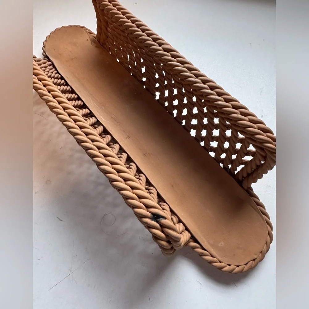 Ceramic Italian Woven Bread Basket - Picture 1 of 5